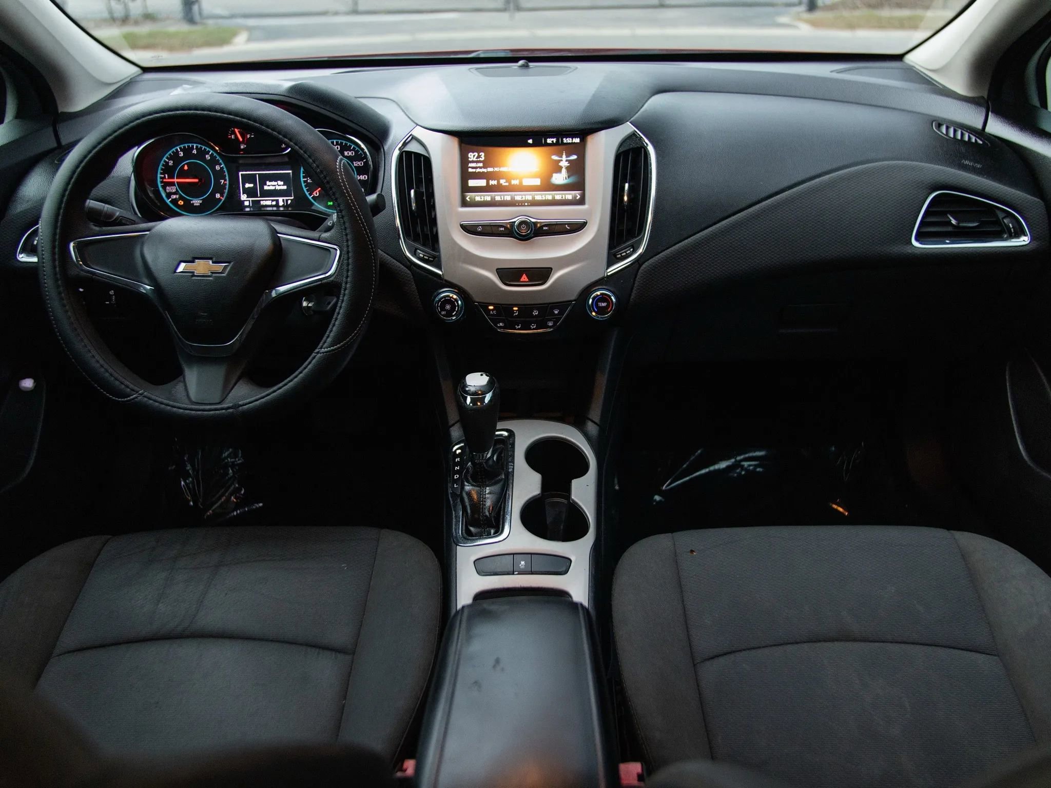 Used 2018 Chevrolet Cruze LS FWD image 23