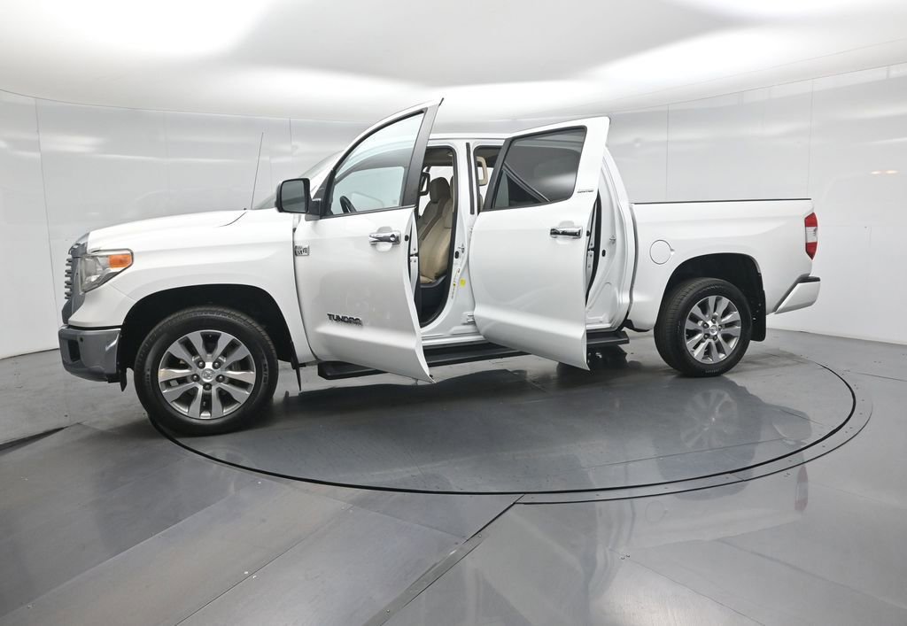 Used 2015 Toyota Tundra Limited w/ Limited Premium Package image 36