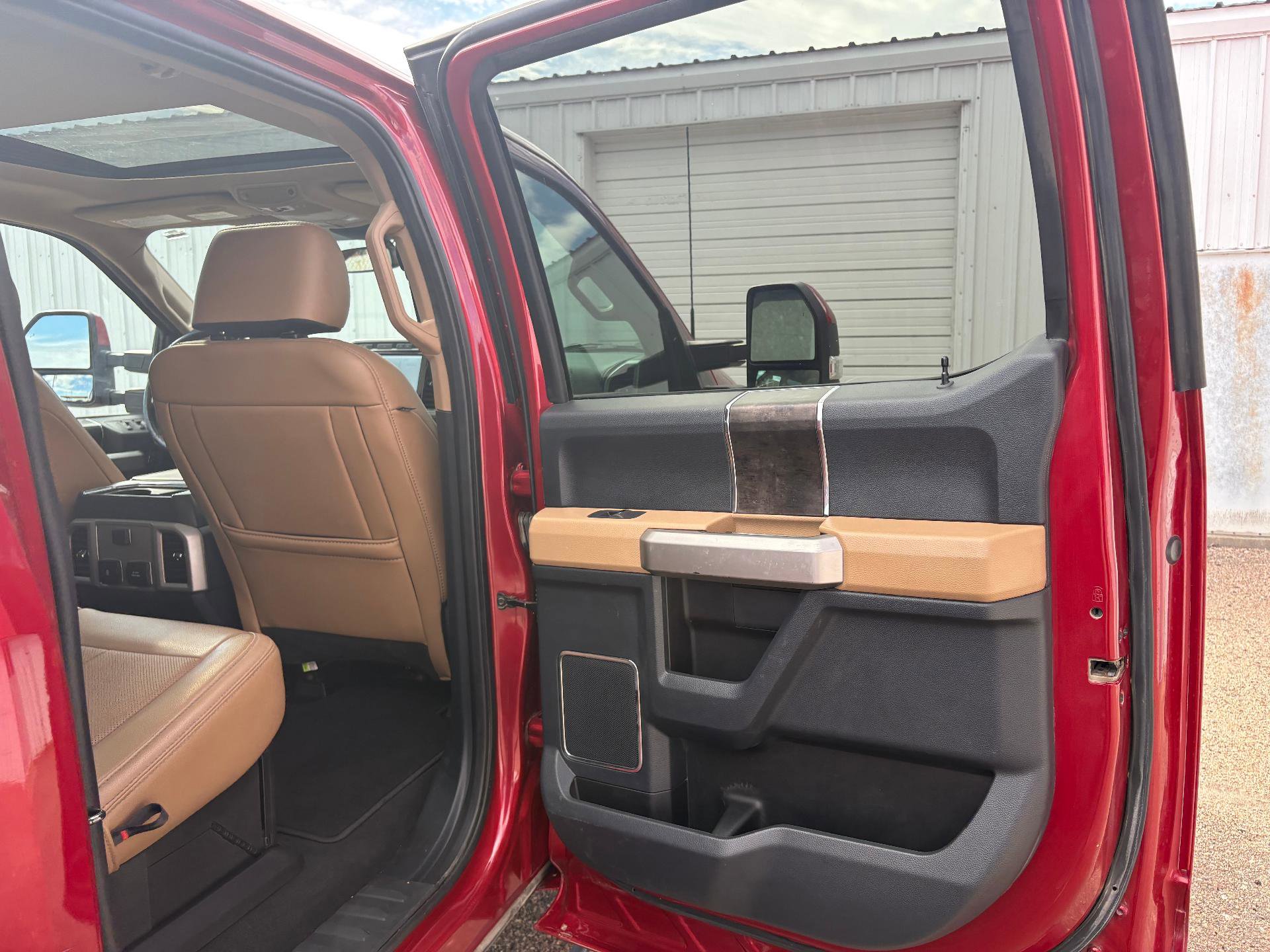 Used 2022 Ford F250 Lariat w/ Lariat Ultimate Package image 17