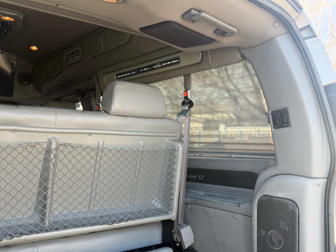 Used 2013 GMC Savana 1500 image 38