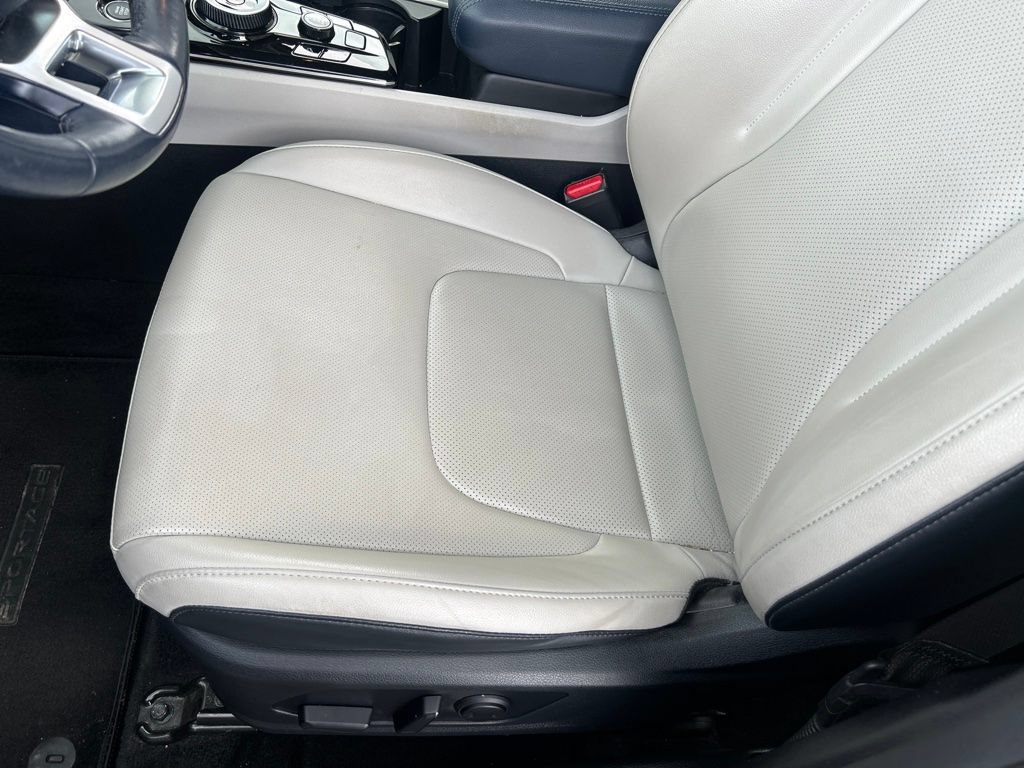 Certified 2023 Kia Sportage EX AWD/4WD image 18