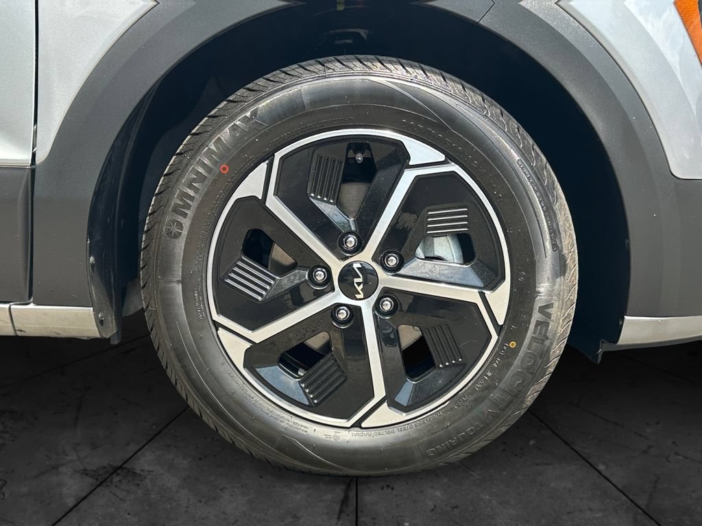 Certified 2023 Kia Niro EX w/ EX Cold Weather Package FWD image 28