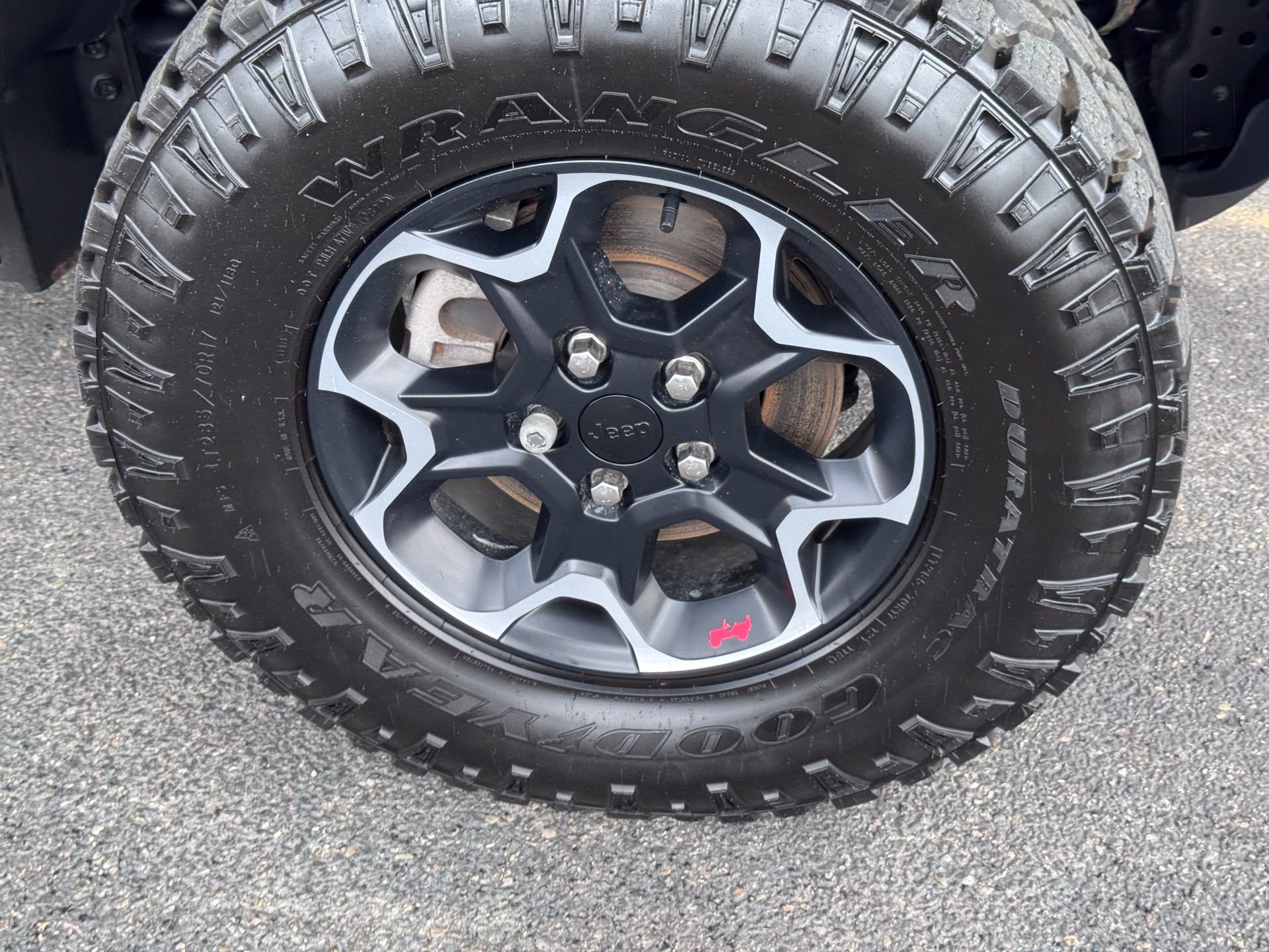 Used 2023 Jeep Wrangler Unlimited Rubicon w/ Dual Top Group image 11