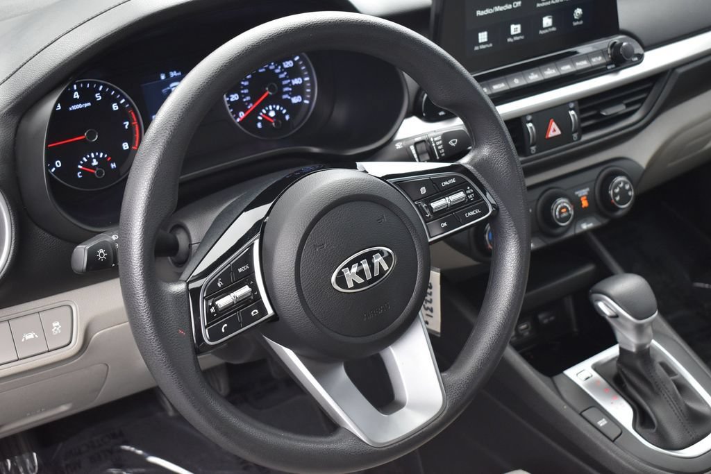Used 2021 Kia Forte LXS FWD image 9