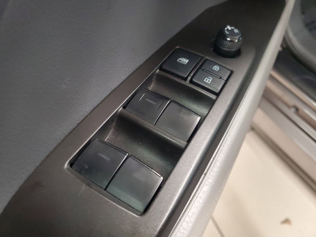 Certified 2022 Toyota Camry LE image 18