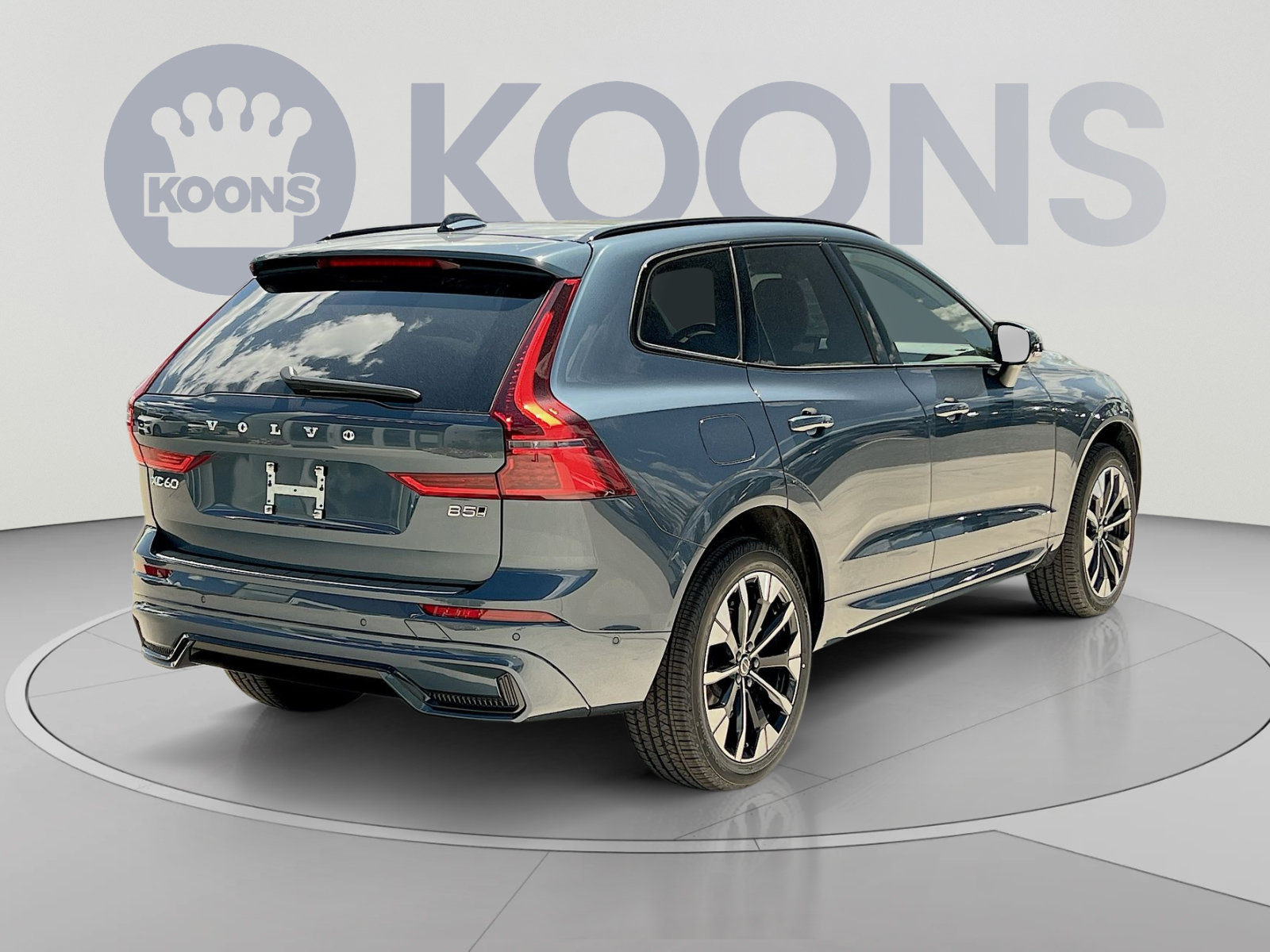New 2026 Volvo XC60 B5 Plus w/ Protection Package Premier AWD/4WD image 16