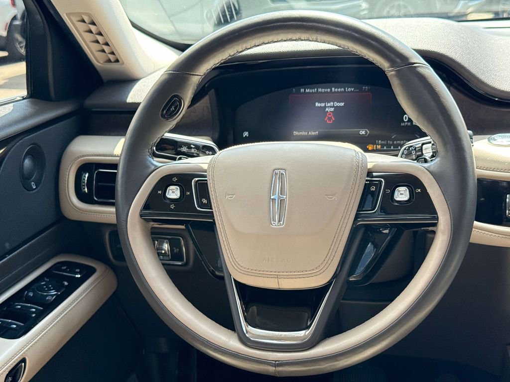 Used 2023 Lincoln Aviator Reserve w/ Equipment Group 201A image 16