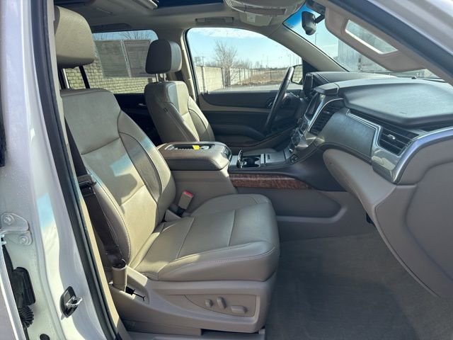 Used 2017 Chevrolet Suburban Premier image 21