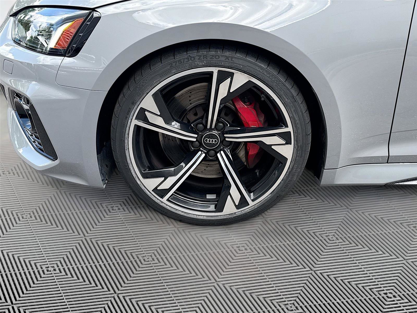 Certified 2023 Audi RS 5 w/ Black Optic Carbon Package AWD/4WD image 31