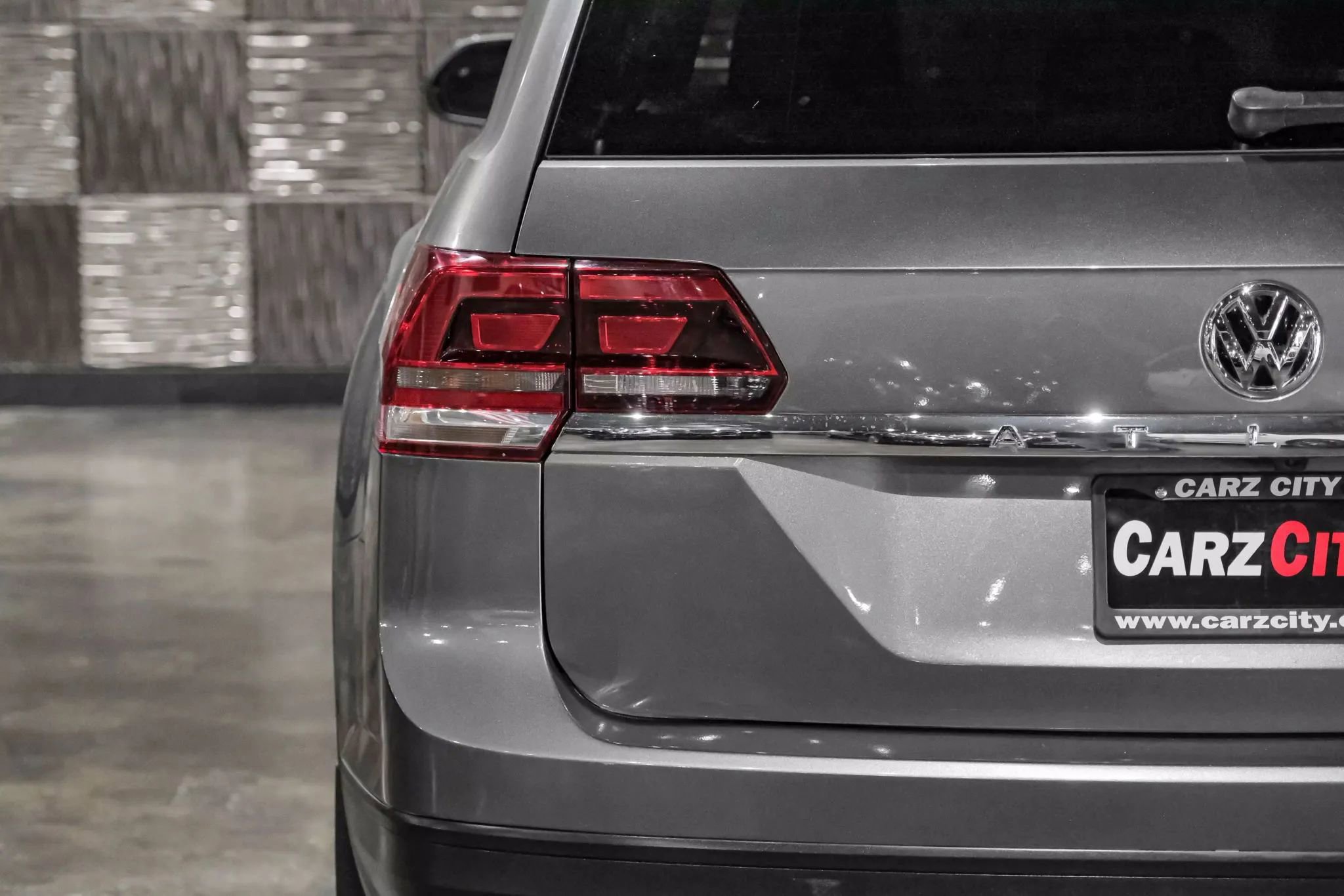 Used 2020 Volkswagen Atlas SE w/ Towing Package image 42