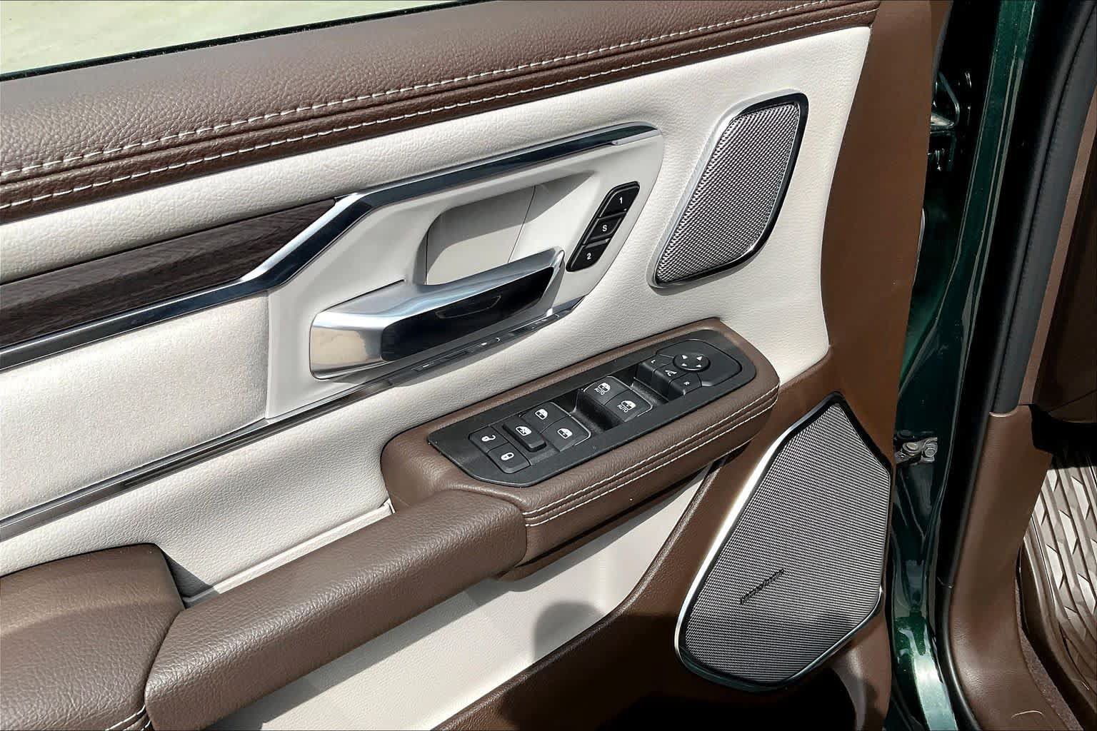 New 2027 RAM 1500 Laramie w/ Laramie Preferred Package AWD/4WD image 18