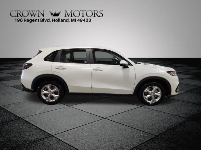 Certified 2023 Honda HR-V LX image 2