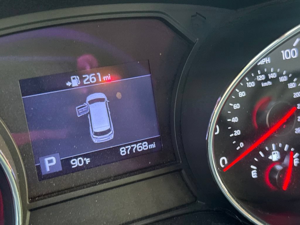 Used 2019 Kia Sedona LX FWD image 10