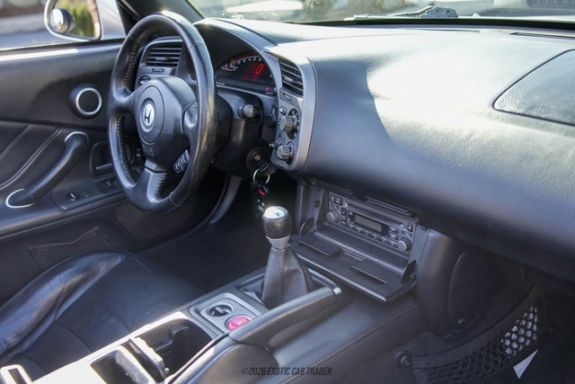 Used 2002 Honda S2000 image 37