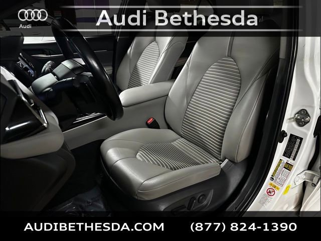 Used 2018 Toyota Camry SE w/ Moonroof Package image 26