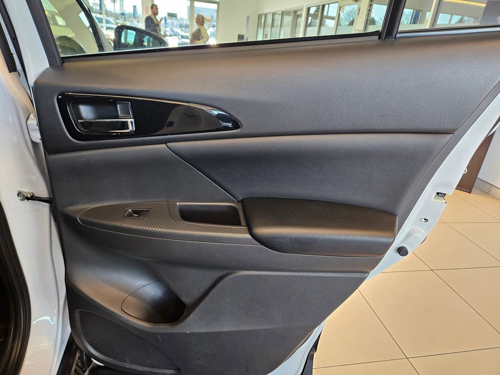 Used 2024 Mitsubishi Eclipse Cross SE image 28
