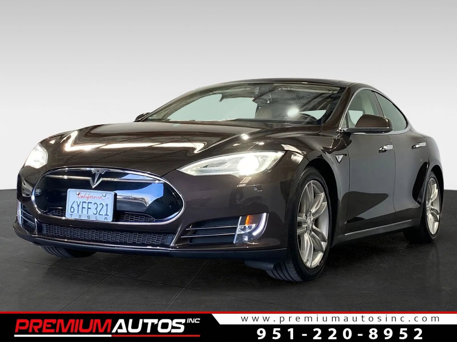 Used 2013 Tesla Model S 85 image 1