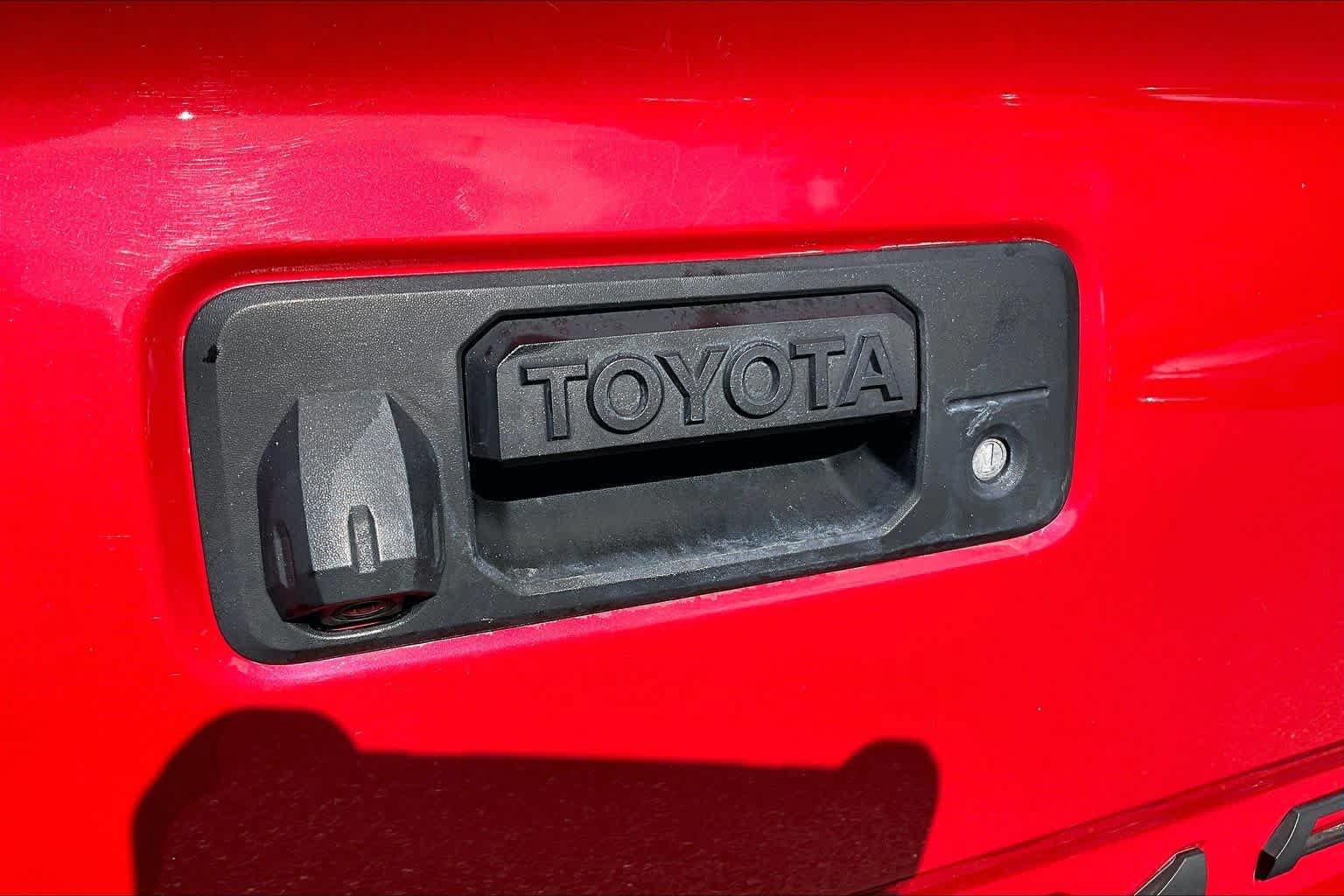Certified 2020 Toyota Tacoma SR5 AWD/4WD image 29