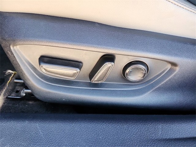 Used 2025 Toyota Camry XSE image 11