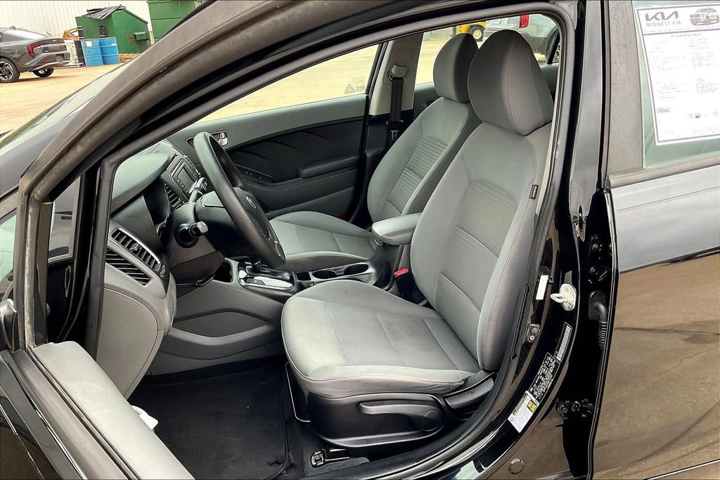 Used 2017 Kia Forte LX w/ LX Popular Package image 24