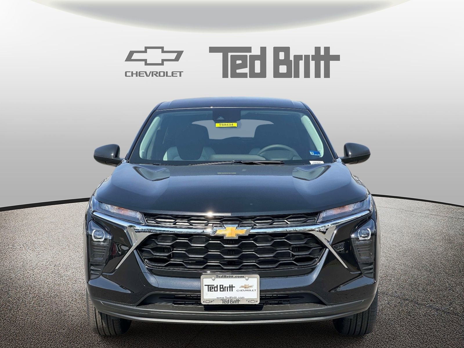 New 2026 Chevrolet Trax LS w/ Driver Confidence Package image 2