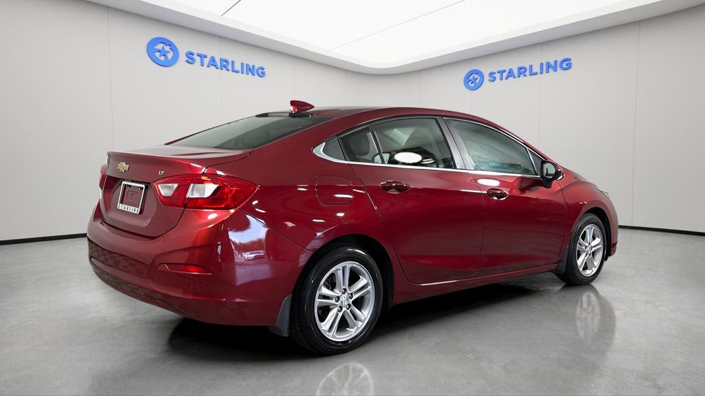 Used 2017 Chevrolet Cruze LT w/ Convenience Package FWD image 10