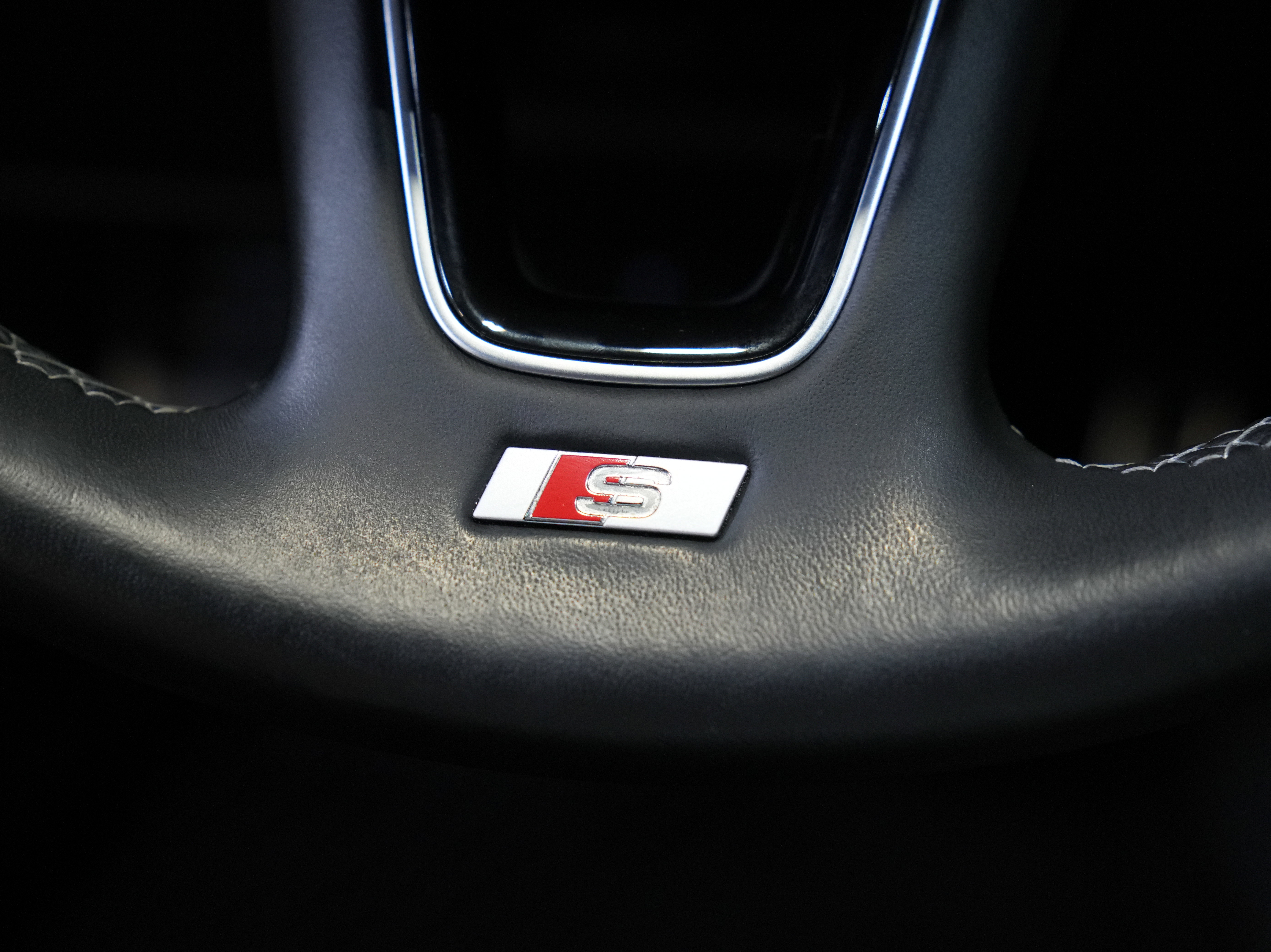 Used 2022 Audi S4 Premium image 43