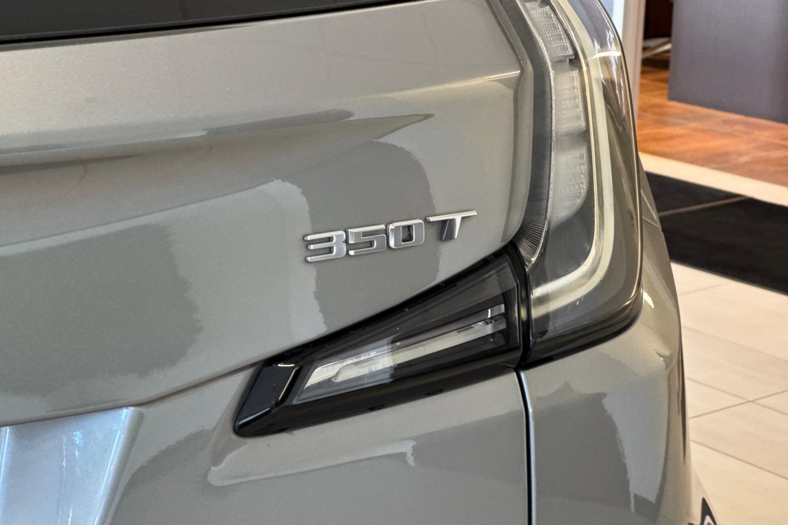 Used 2024 Cadillac XT4 Sport image 28