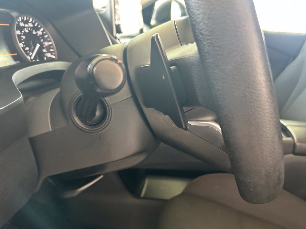 Used 2024 Nissan Rogue S FWD image 36