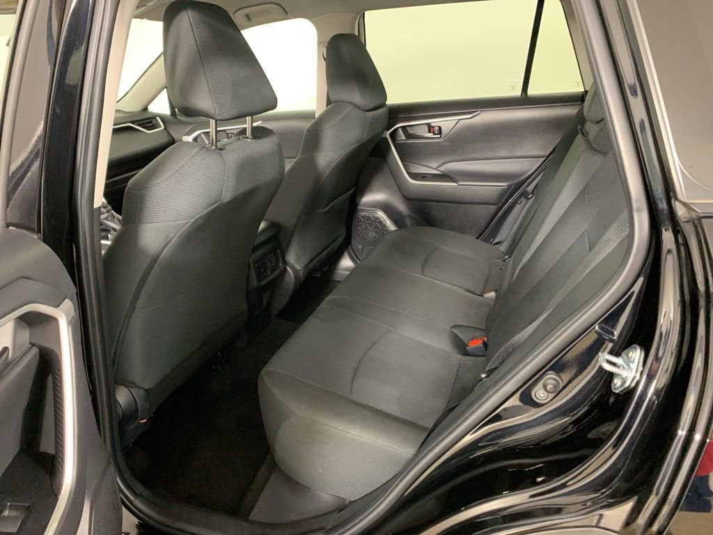 Used 2024 Toyota RAV4 LE image 31