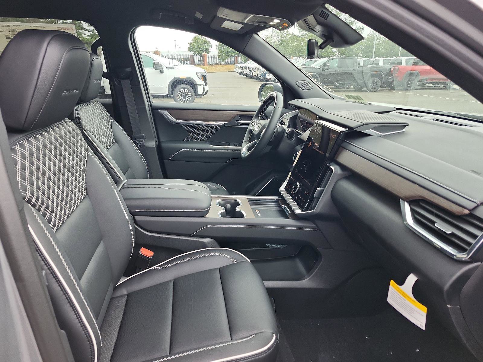 New 2026 GMC Acadia Denali w/ Super Cruise Package image 6