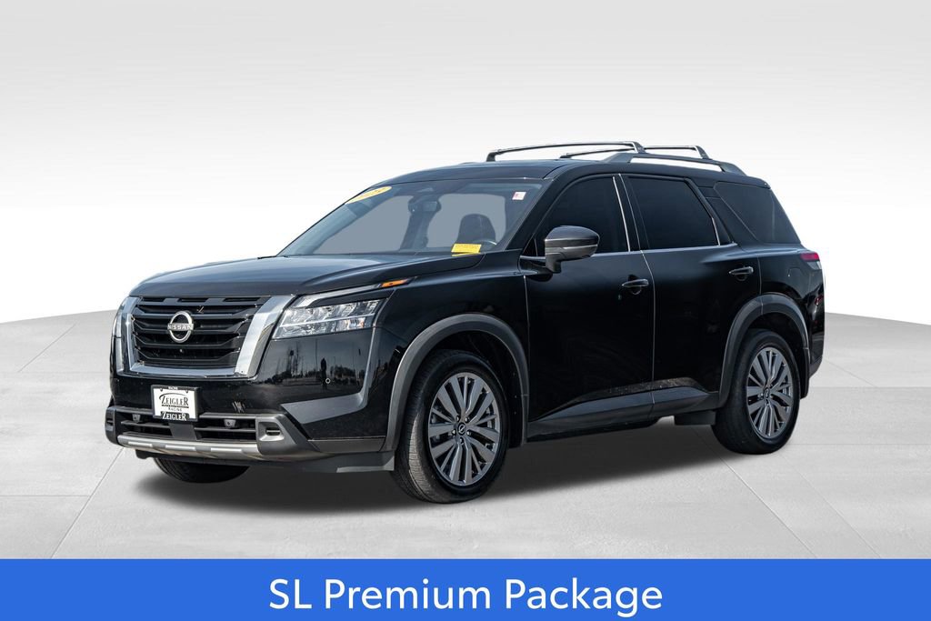 Used 2023 Nissan Pathfinder SL w/ SL Premium Package AWD/4WD image 3