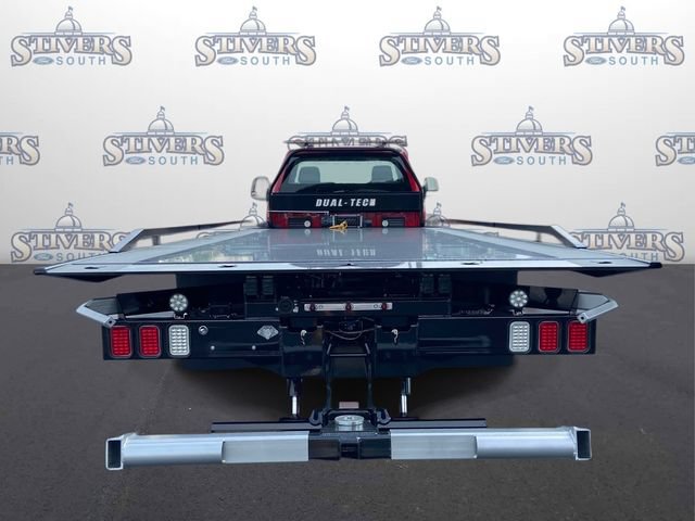 New 2026 Ford F550 4x4 Regular Cab Super Duty image 4