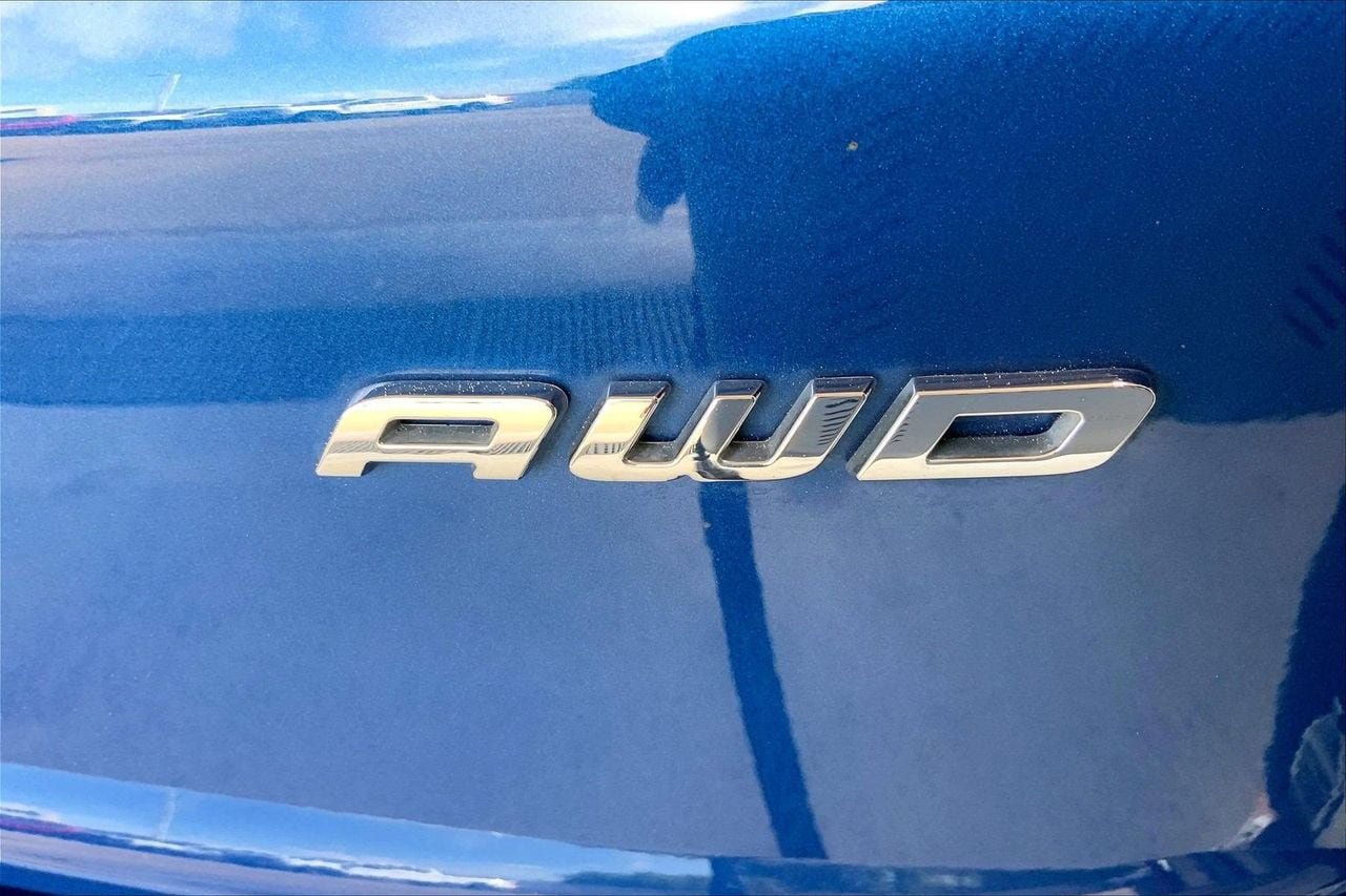Used 2022 Ford Edge SEL w/ Convenience Package AWD/4WD image 7