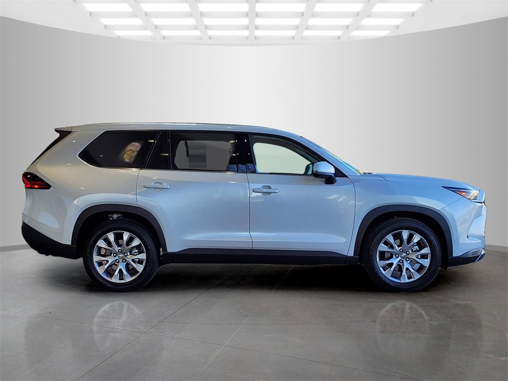 New 2026 Toyota Grand Highlander Limited image 2