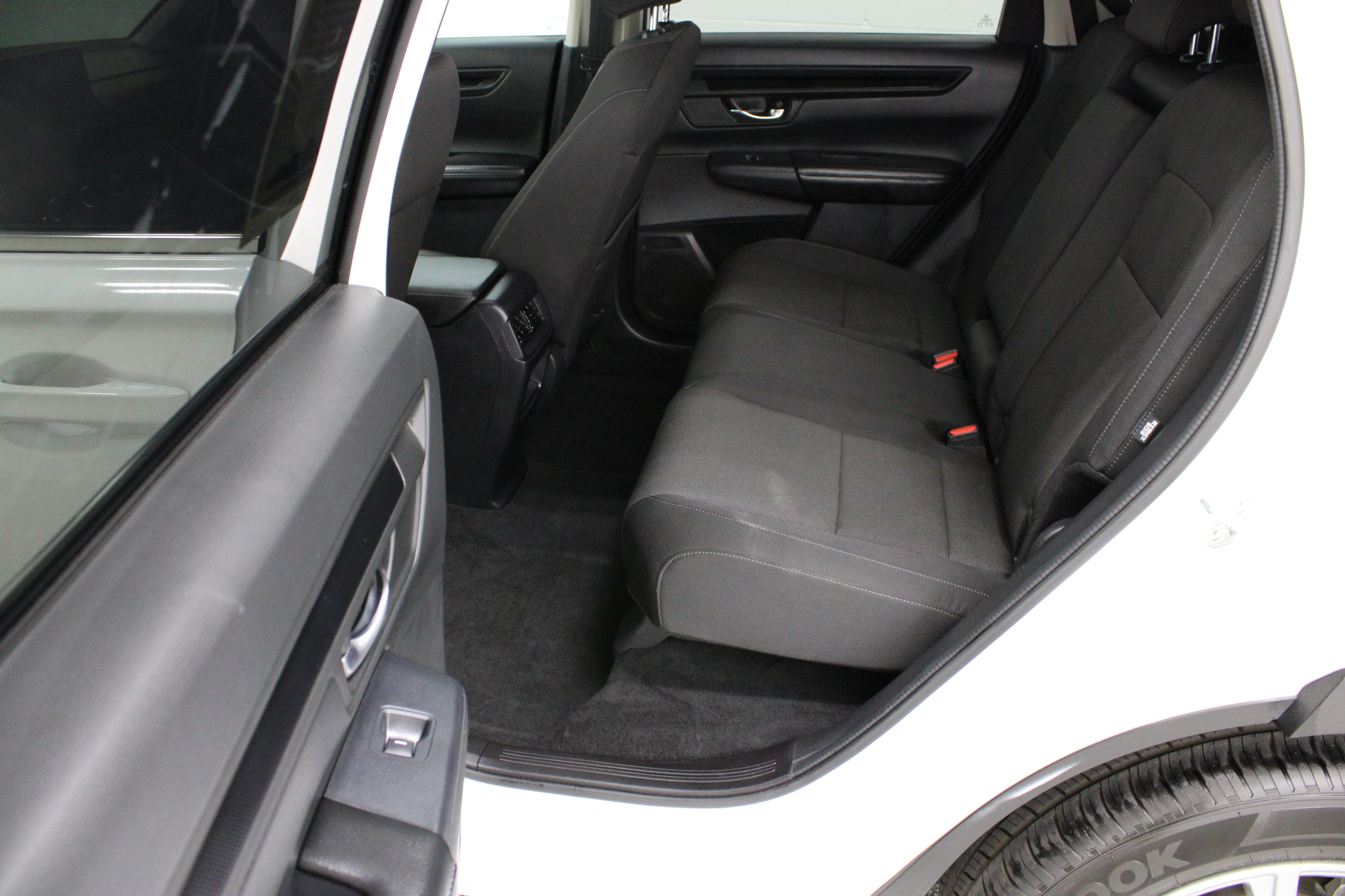 Used 2025 Honda CR-V EX image 30