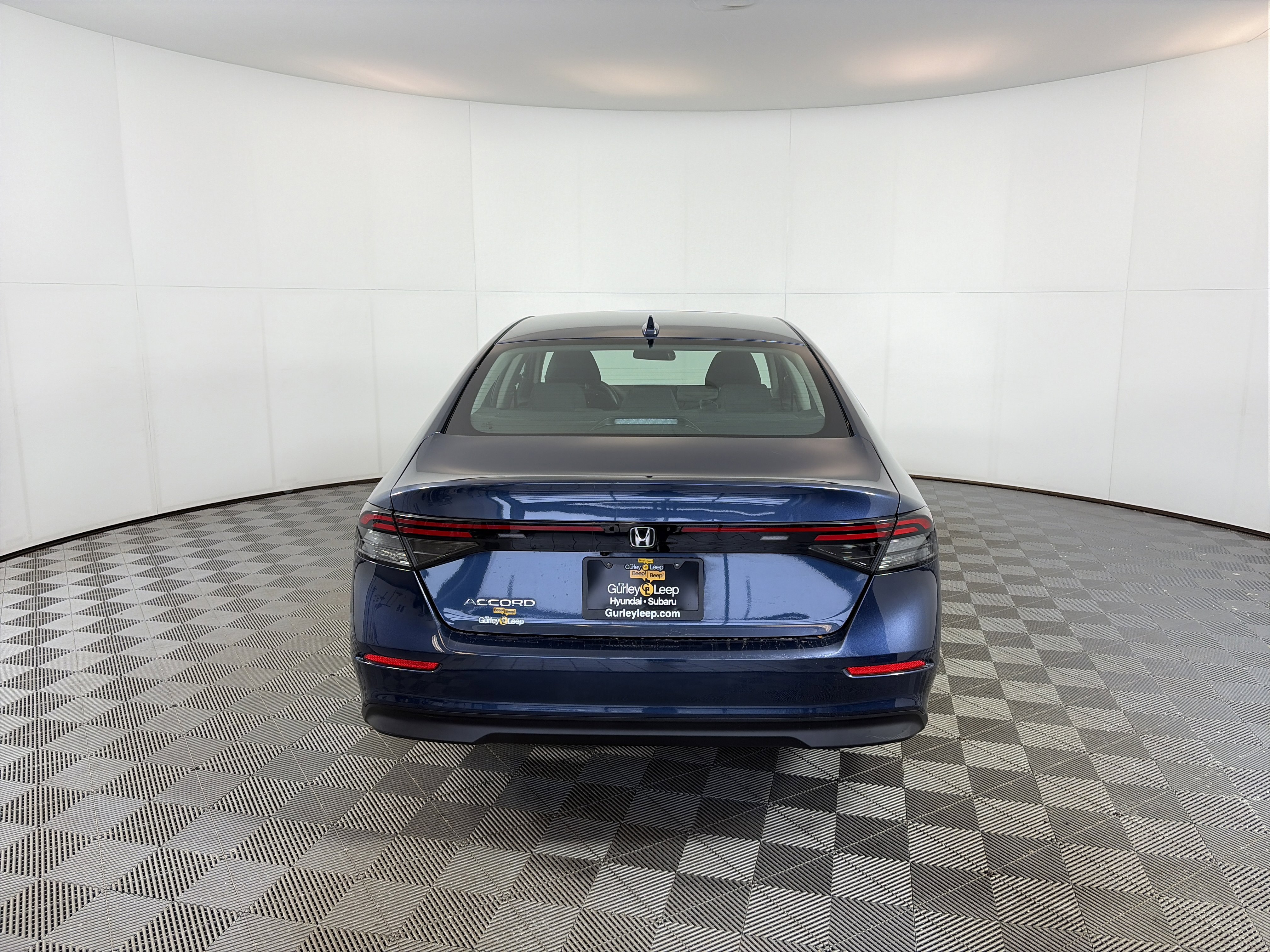 Used 2023 Honda Accord EX image 9