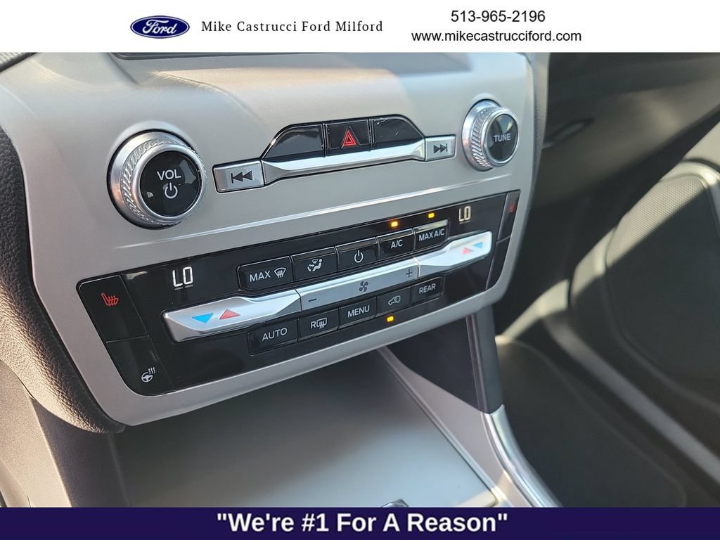 Certified 2021 Ford Explorer XLT w/ Equipment Group 202A AWD/4WD image 17