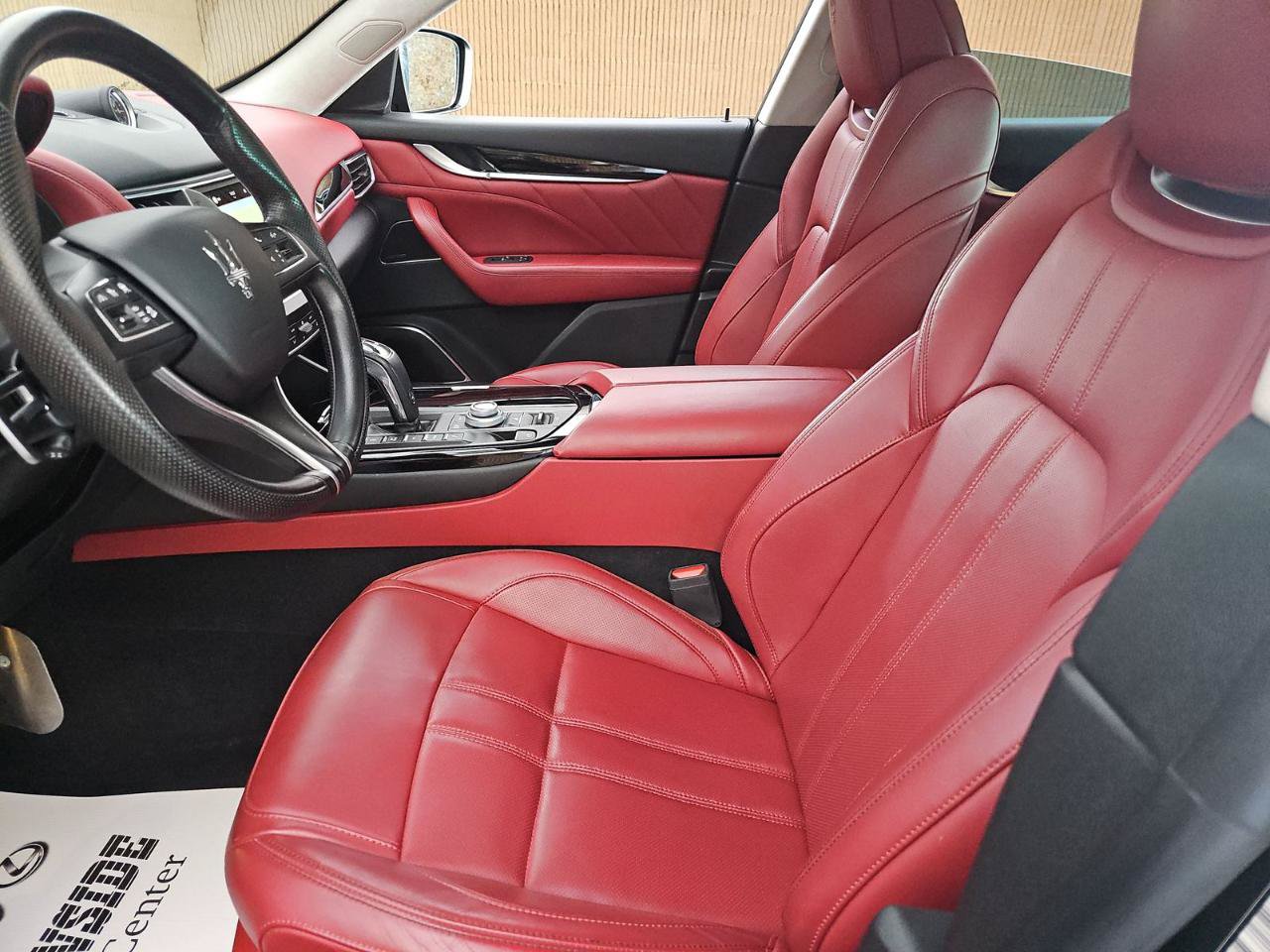 Used 2023 Maserati Levante Modena AWD/4WD image 8
