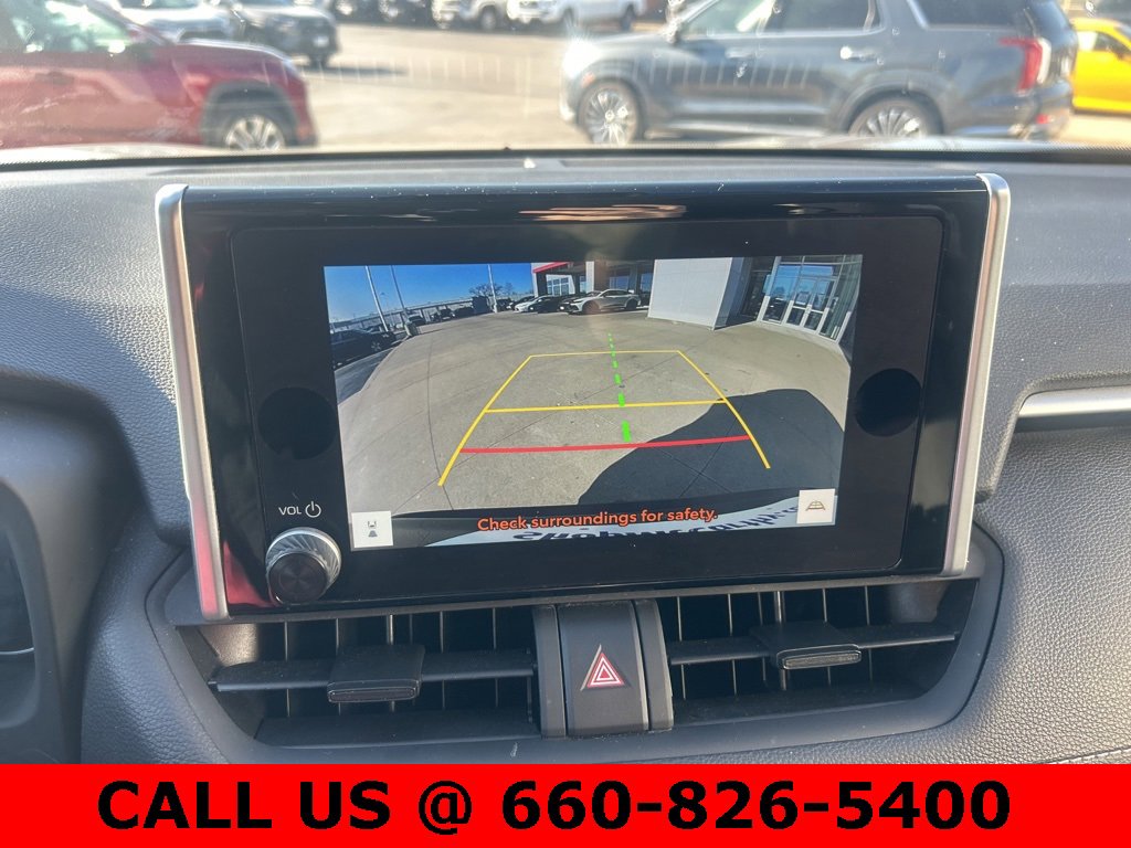 Used 2025 Toyota RAV4 XLE image 19