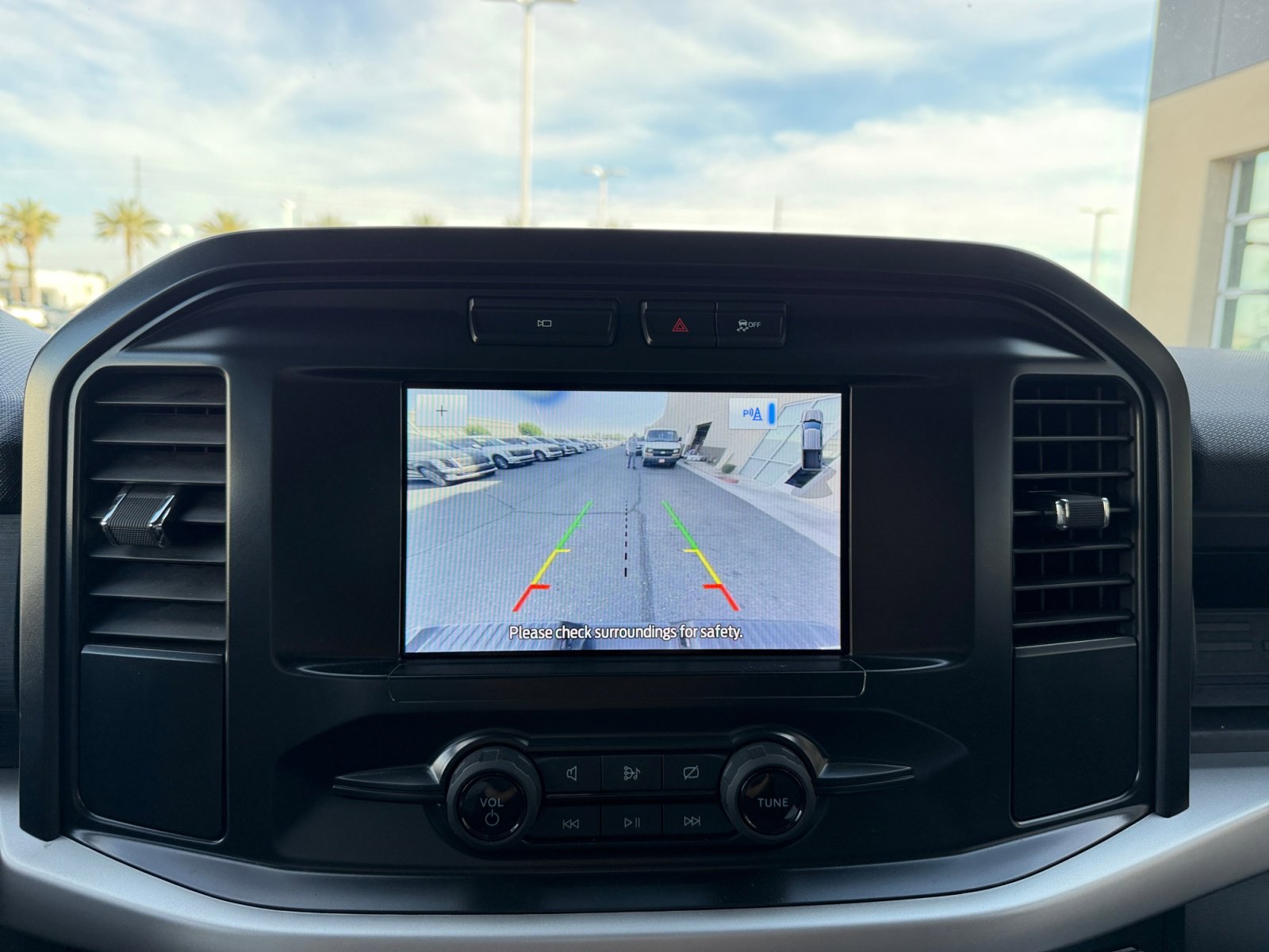 Used 2022 Ford F150 XL w/ Trailer Tow Package image 28