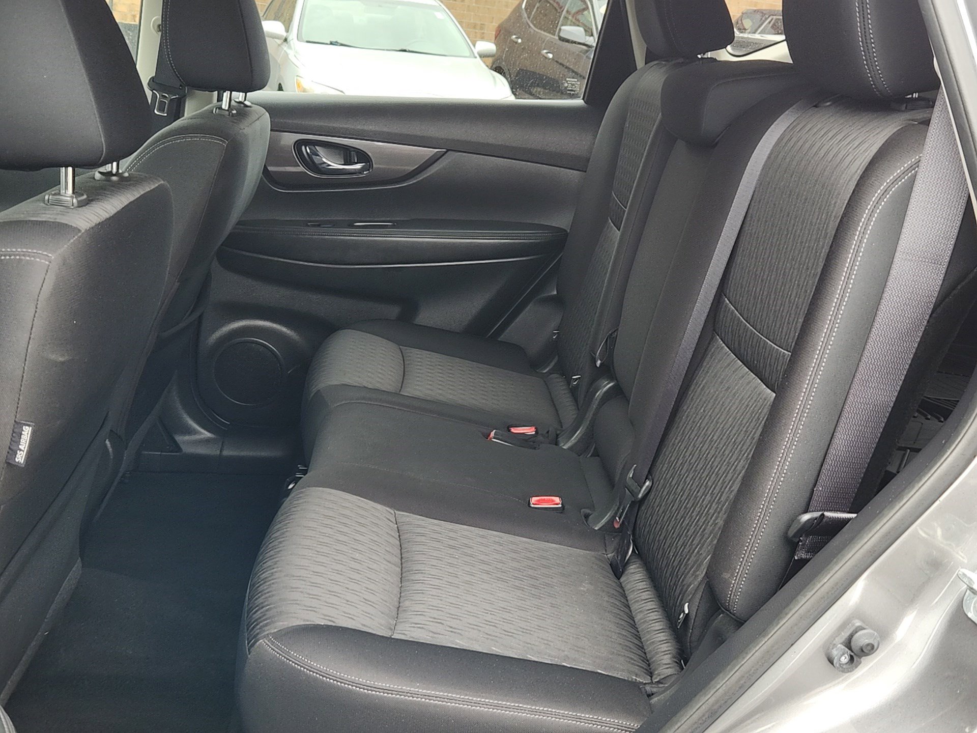 Used 2019 Nissan Rogue SV w/ Premium Package image 21