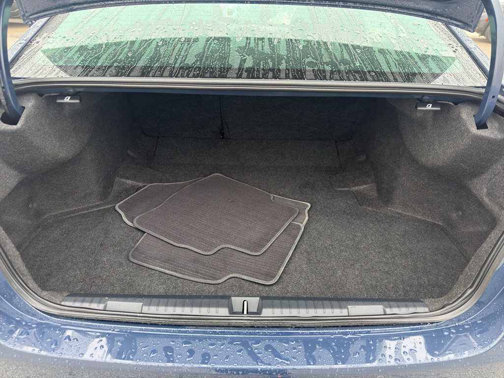 Used 2024 Subaru Legacy Limited image 37