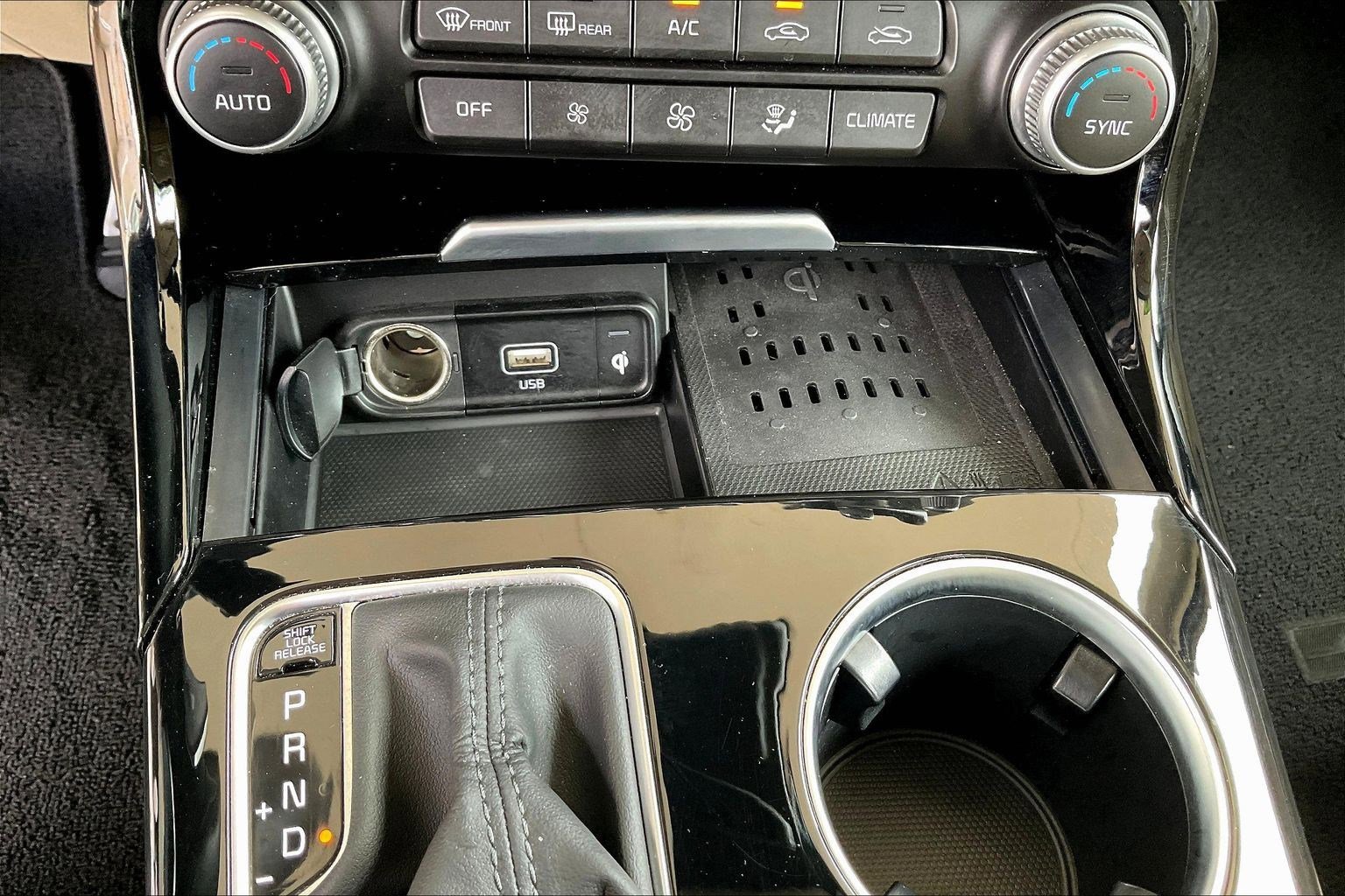 Used 2023 Kia Stinger GT-Line w/ Sun & Sound Package AWD/4WD image 15