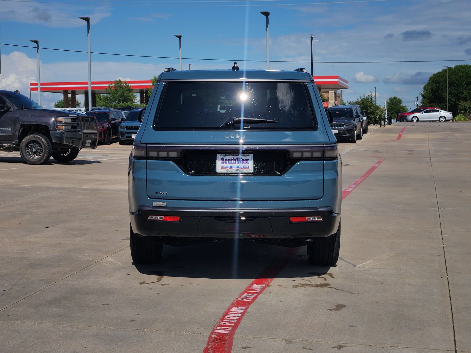 New 2026 Jeep Grand Wagoneer Summit AWD/4WD image 8