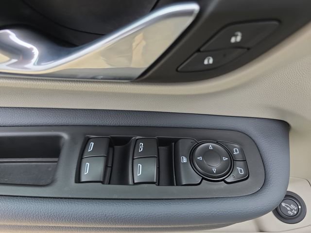 Used 2024 GMC Terrain Denali w/ Denali Premium Package AWD/4WD image 31