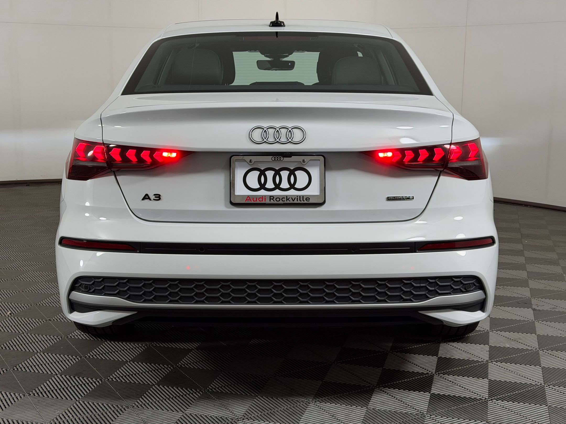 Used 2025 Audi A3 2.0T Premium w/ Convenience Package AWD/4WD image 10