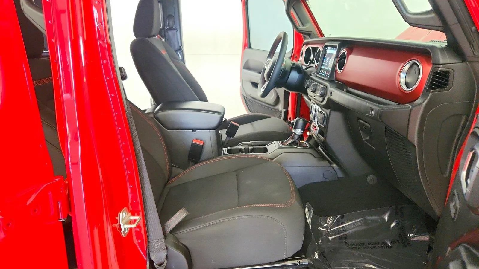 Used 2023 Jeep Gladiator Rubicon w/ Cold Weather Group AWD/4WD image 28