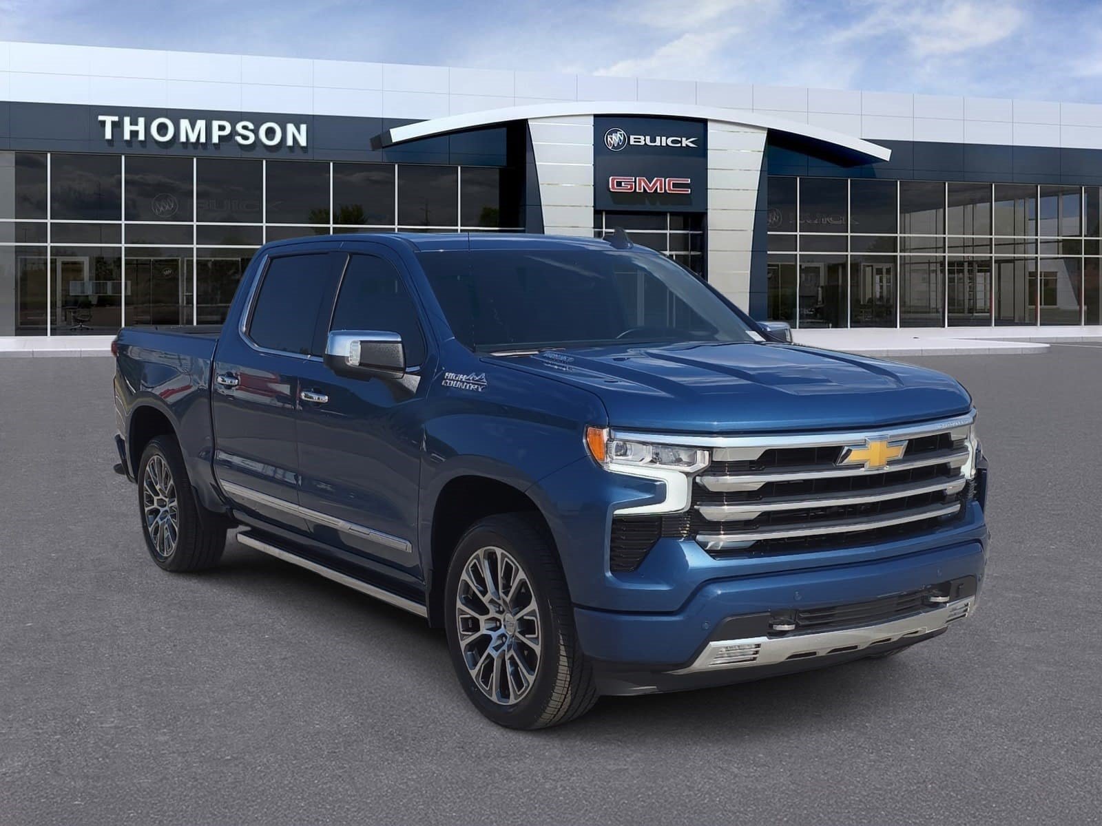 Used 2024 Chevrolet Silverado 1500 High Country w/ High Country Premium Package AWD/4WD image 1