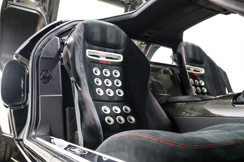 Used 2006 Ford GT RWD image 48